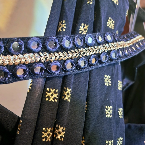 XL Navy Foil Pleated Belted Pre-Stitched Saree, blouse/top not included - Picture 9 of 9